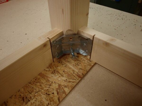 Tavolo solo fusto 104x64 H 74.5 con gambe 9x9 - immagine 2