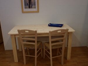 Tavolo Taverna cm140x75 H77.5 con piano e angoli stondati