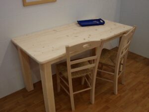 Tavolo Taverna cm.150x75 H77.5 con piano e angoli stondati