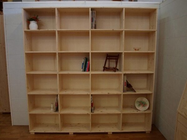 Libreria Wall grezza della serie Lori abete 18 mm