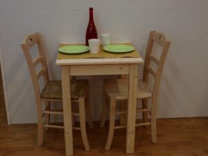 Tavolo Toscana 60x60 H 77 con piano abete 18 mm