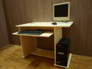 Porta PC Alex 100x58 H 75 legno di abete grezzo 18mm